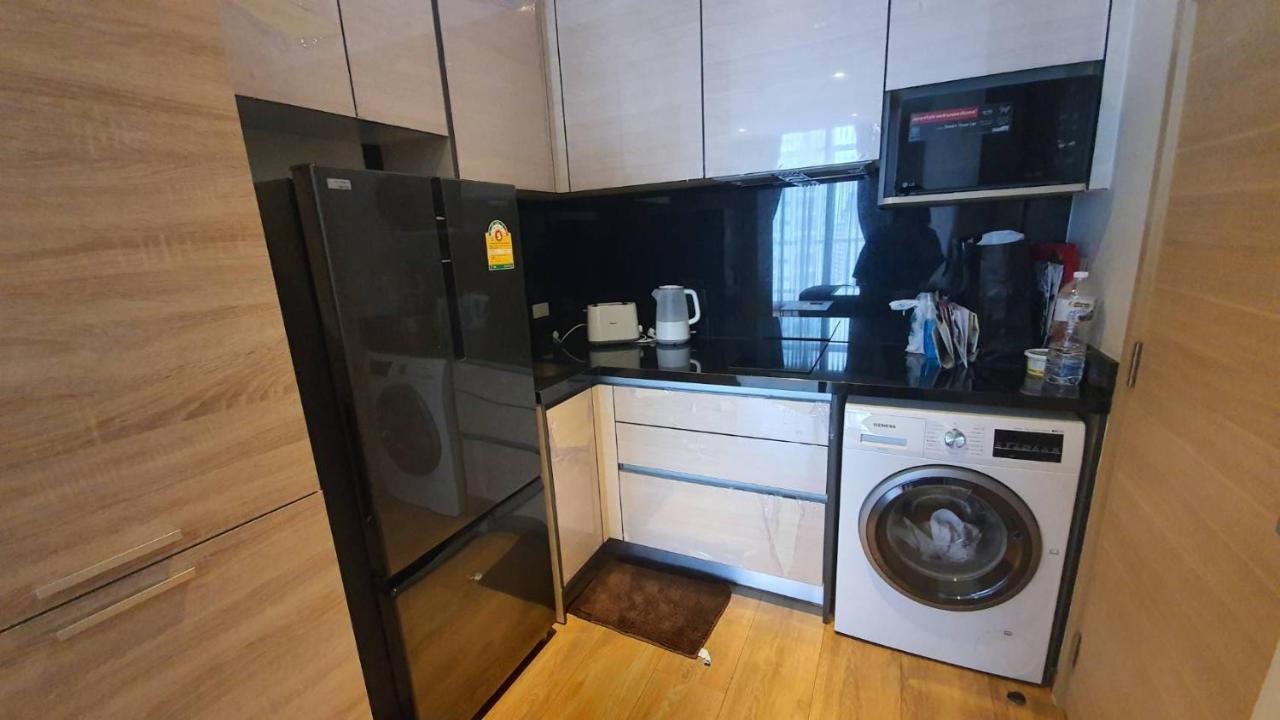 Park 24 Condo Bangkok Bagian luar foto